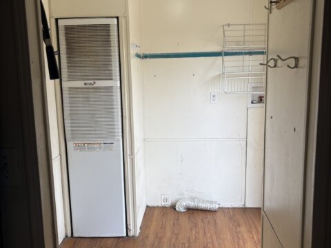 Laundry Room - Right Entrance