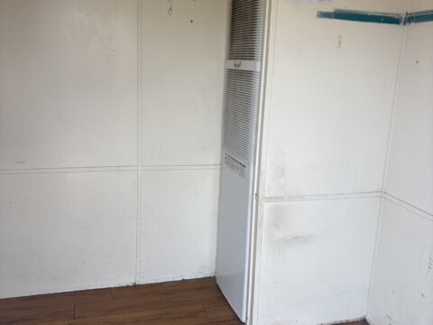 Laundry Room - Right Entrance