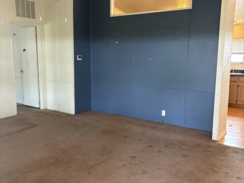 Left entrance - Living Room