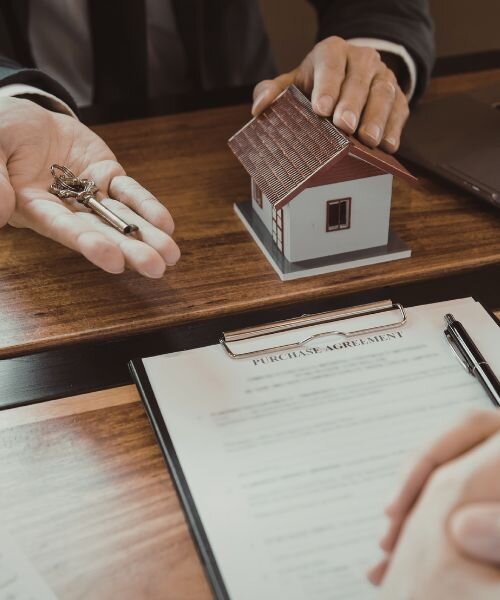 Transaction Coordinator vs Real Estate Assistant Differences in  