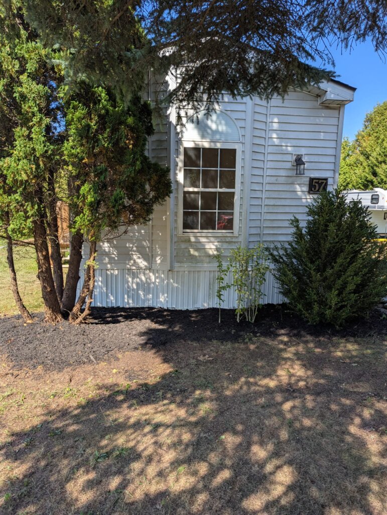 Mobile home near Windsor, Ontario purchased as part of our local home-buying services.