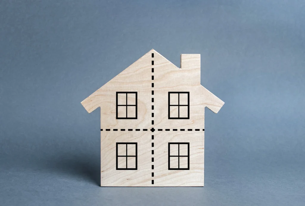 Multiple heirs discussing options for selling an inherited house in Cincinnati, Ohio