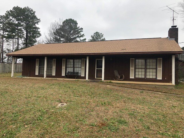 Home on Arrowhead Drive Before renovation