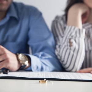 How to Sell a House if Your Spouse Is in Jail Ohio
