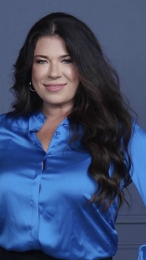 Georgia Dennis - The Happy House Buyer