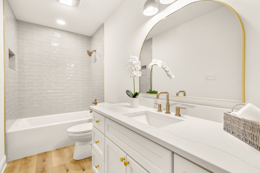 Mandeville, LA Hall Bathroom Renovation