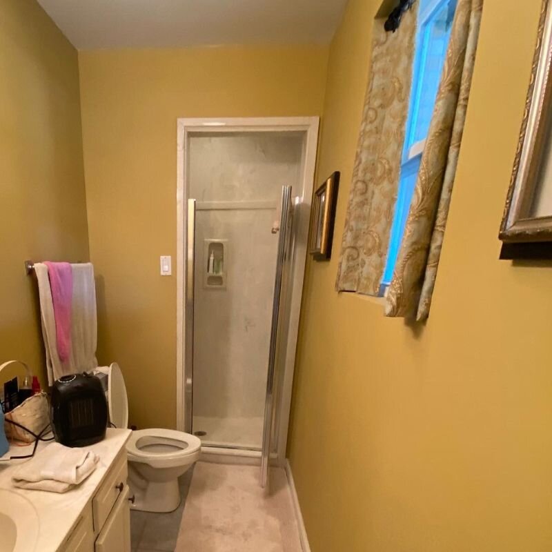 outdated-bathroom-shower-before-mandeville