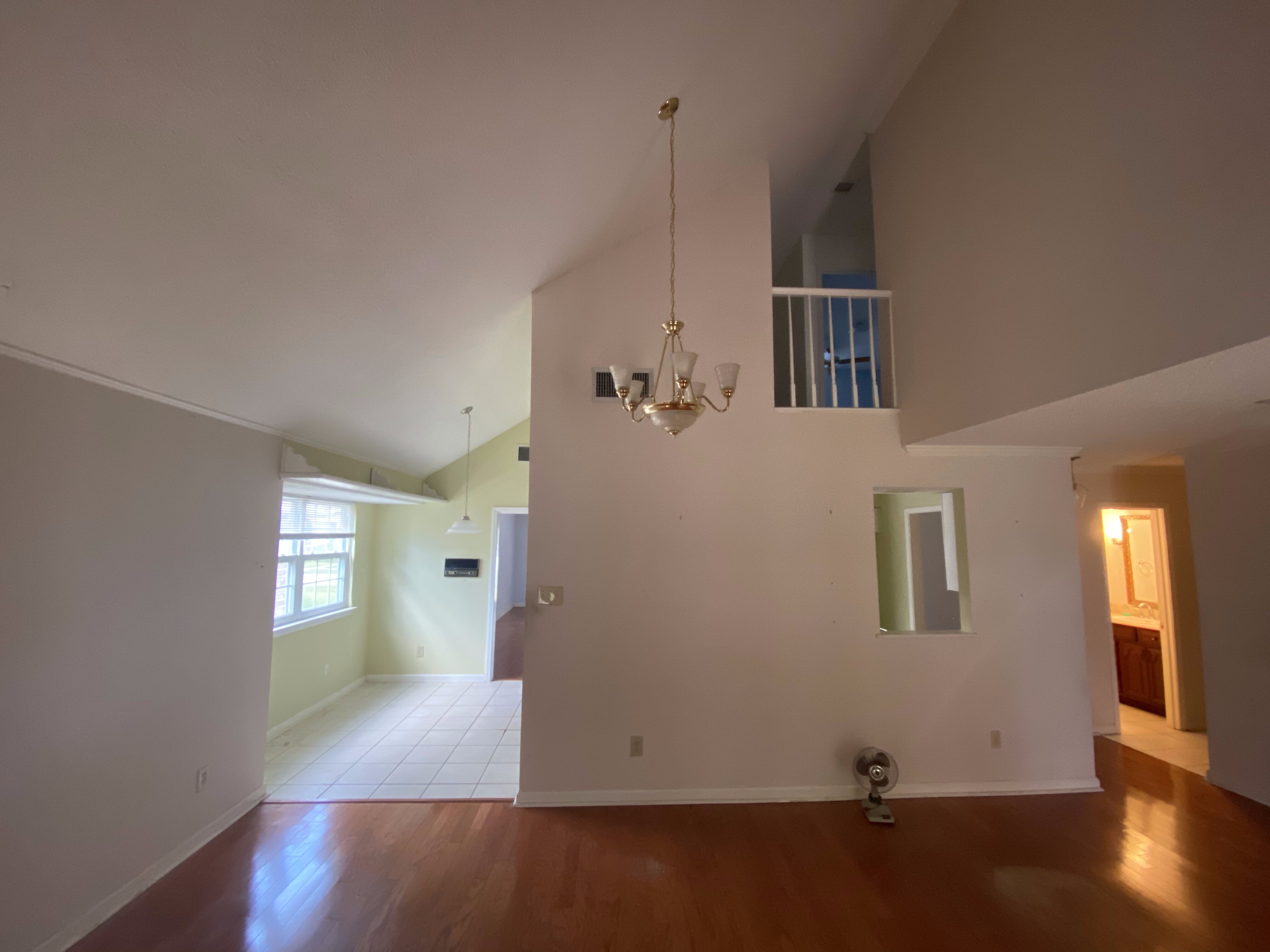 Kitchen before renovation