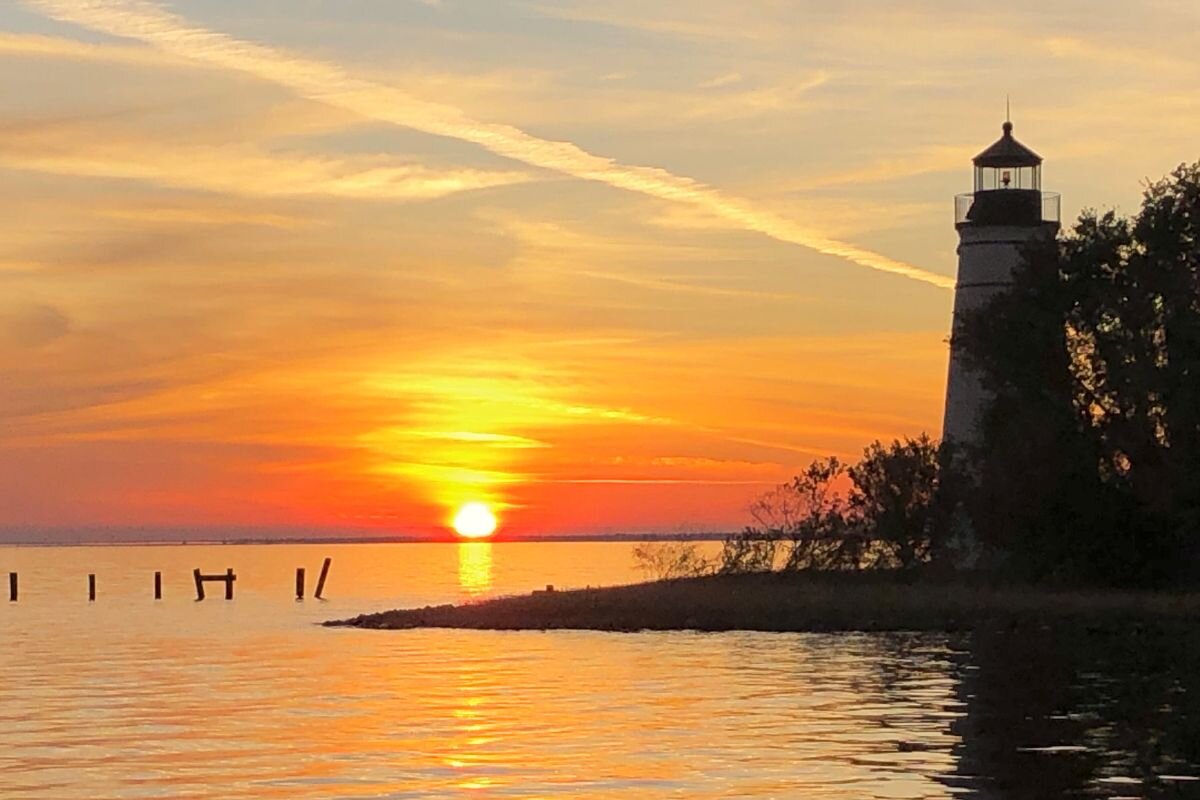 madisonville la lighthouse sunset on lake pontchartrain northshore louisiana