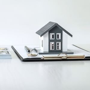 How Titles and Deeds Differ in Real Estate Memphis