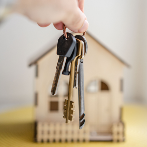 Can I sell my house with a lien in Tennessee