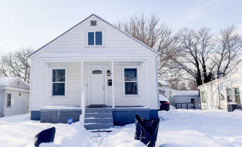 Distressed house in Sault Ste. Marie sold to Family Home Buyers during the winter