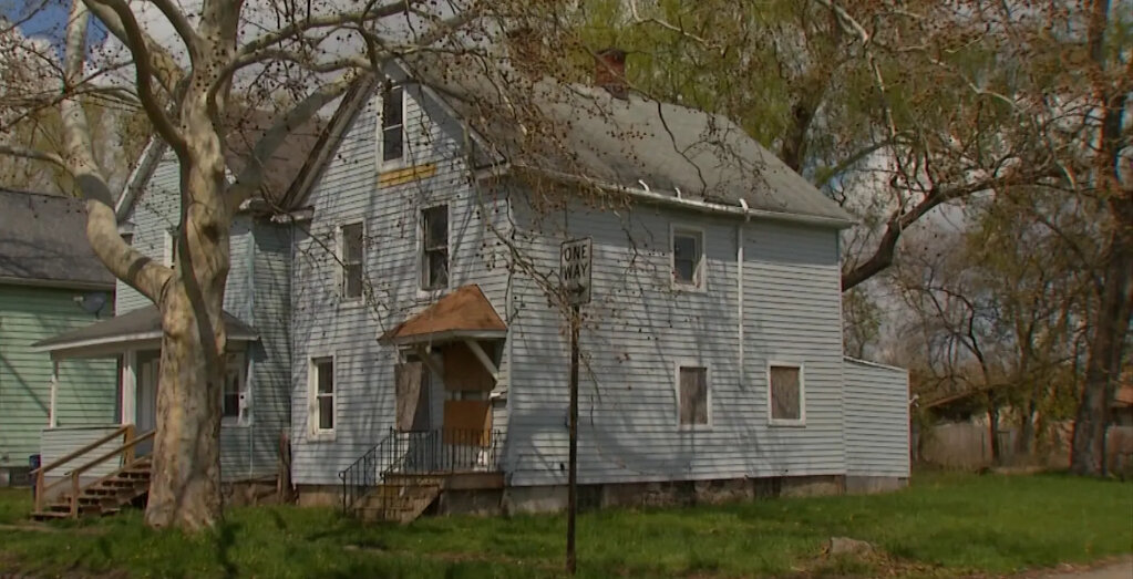 Distressed Niagara Falls, Ontario home sold to Family Home Buyers