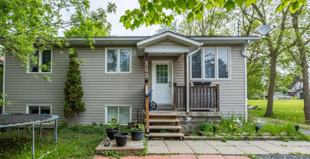 Home sold to Family Home Buyers in Gananoque, Ontario