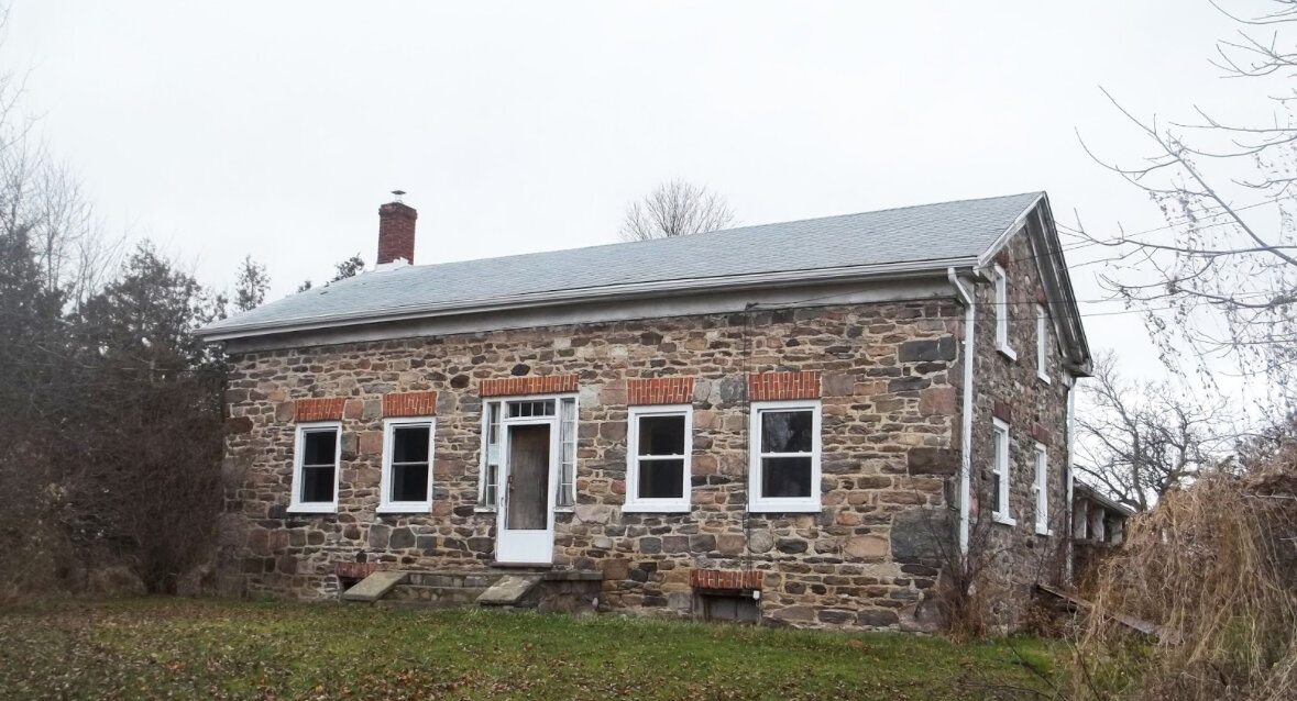 distressed home in Pickering, Ontario