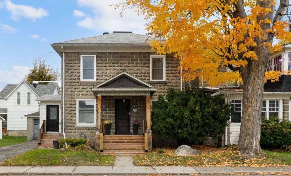 Home in Prescott, Ontario