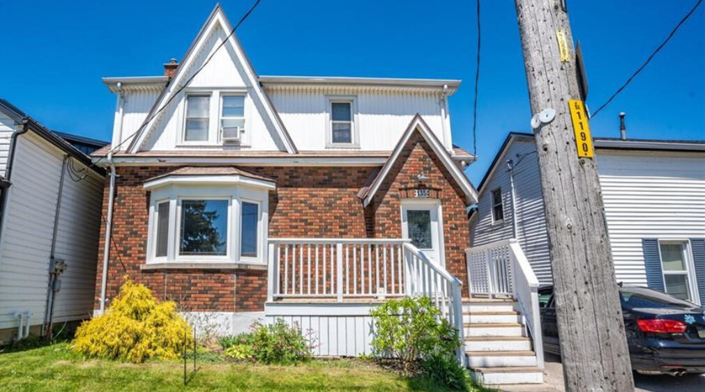 Home in Simcoe, Ontario