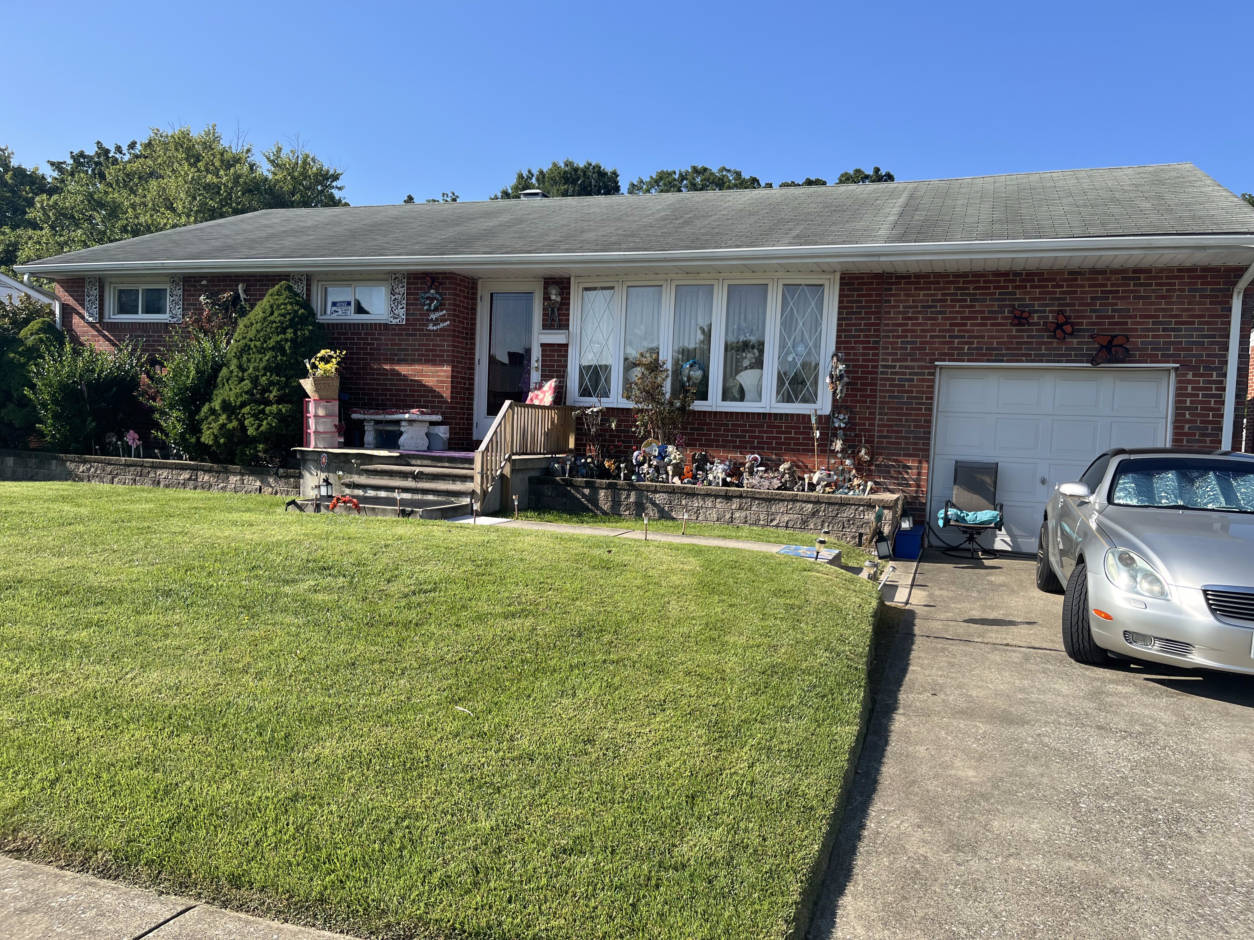 Homes in a Baltimore County, Maryland neighborhood