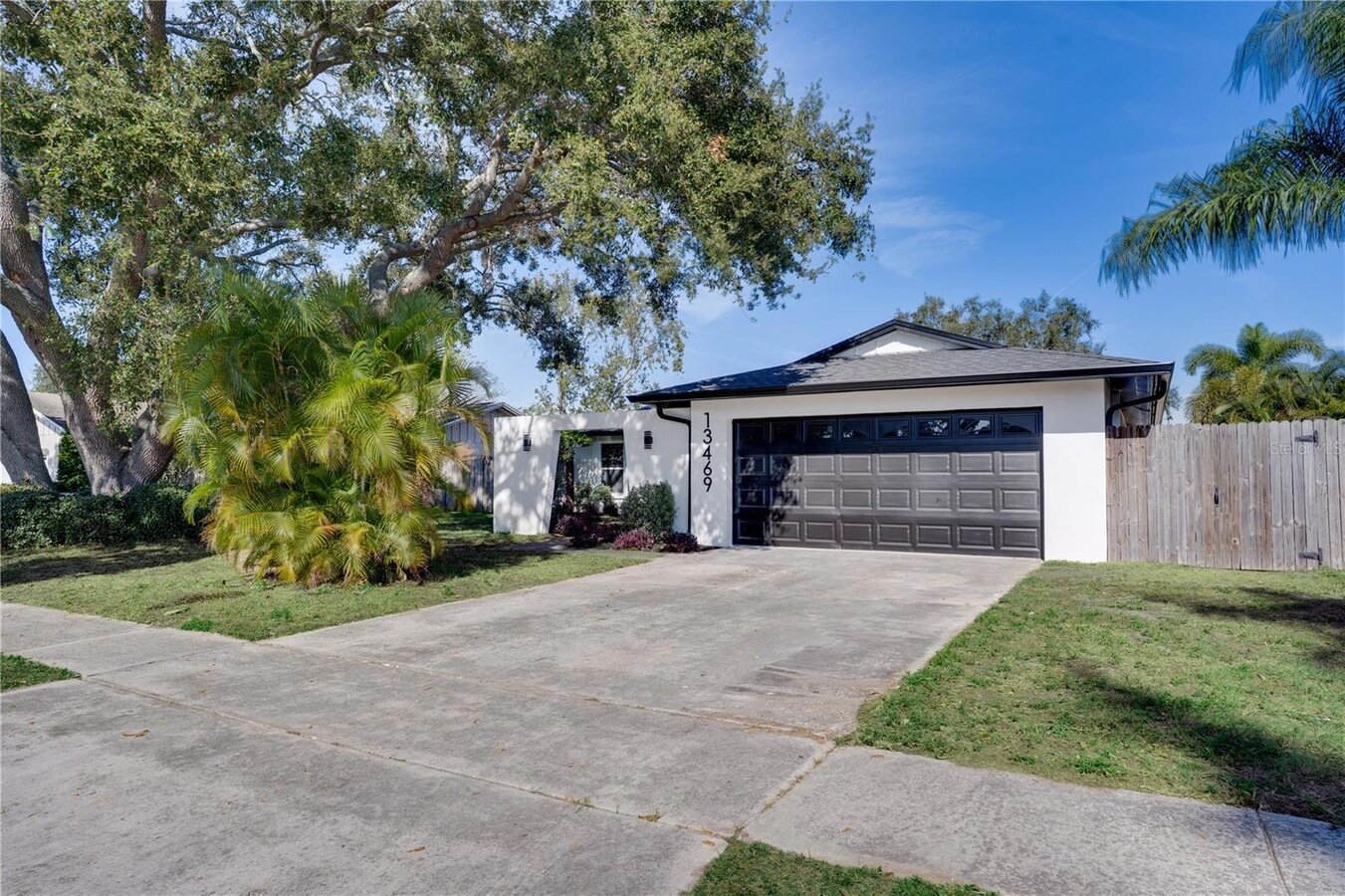 13469-sol-vista-dr-largo-fl
