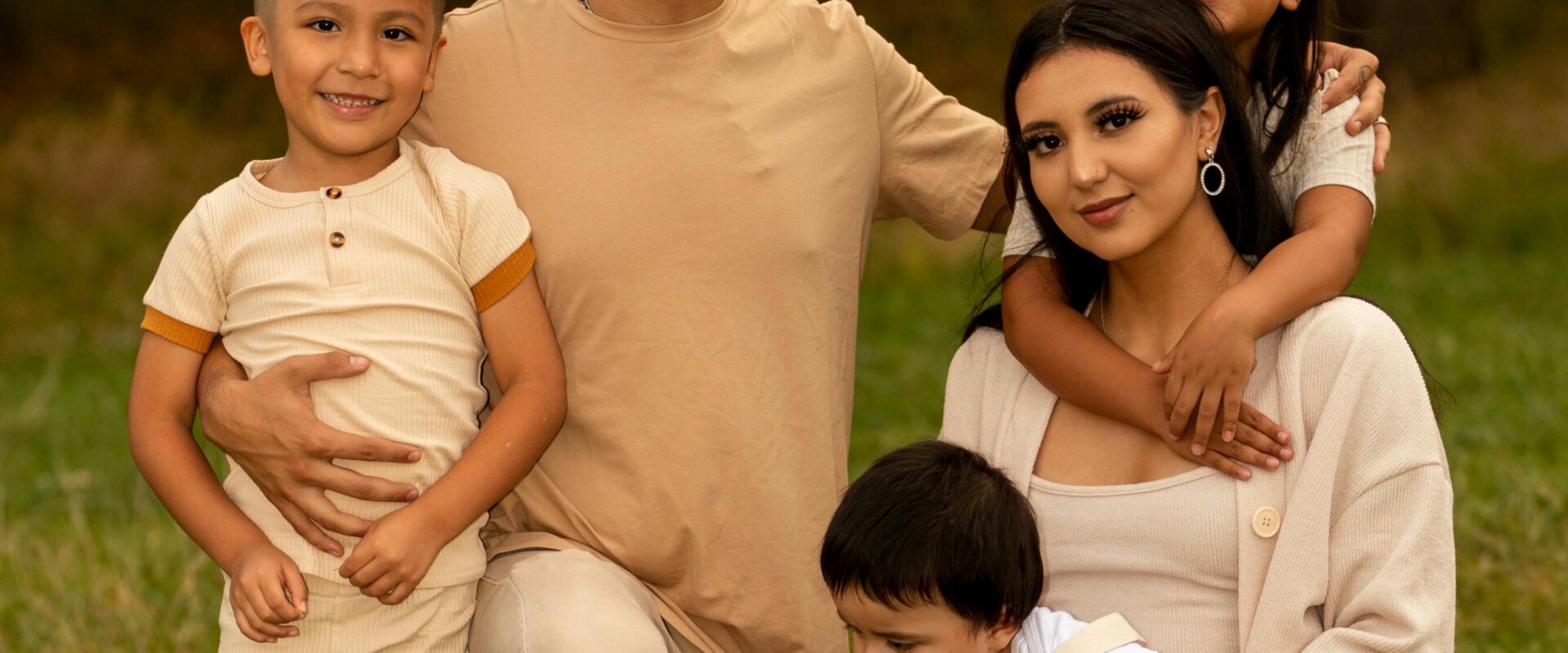 Average young latin family that has kids and wants a home of their own