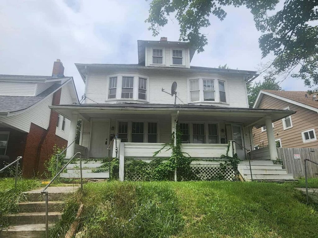Avoid sheriff’s sale in Reynoldsburg Ohio, homeowners facing foreclosure exploring options to sell their house fast for cash and stop foreclosure in Reynoldsburg OH