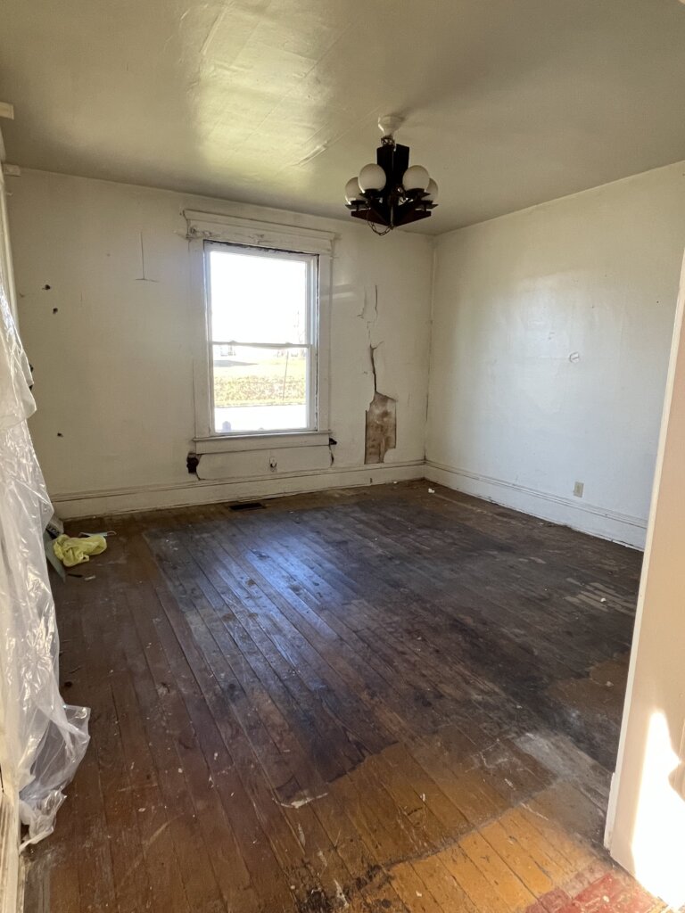 Sell a vacant house in Pickerington Ohio, homeowners selling empty property as-is to local cash home buyers with no repairs, no showings, and a fast closing in Pickerington OH