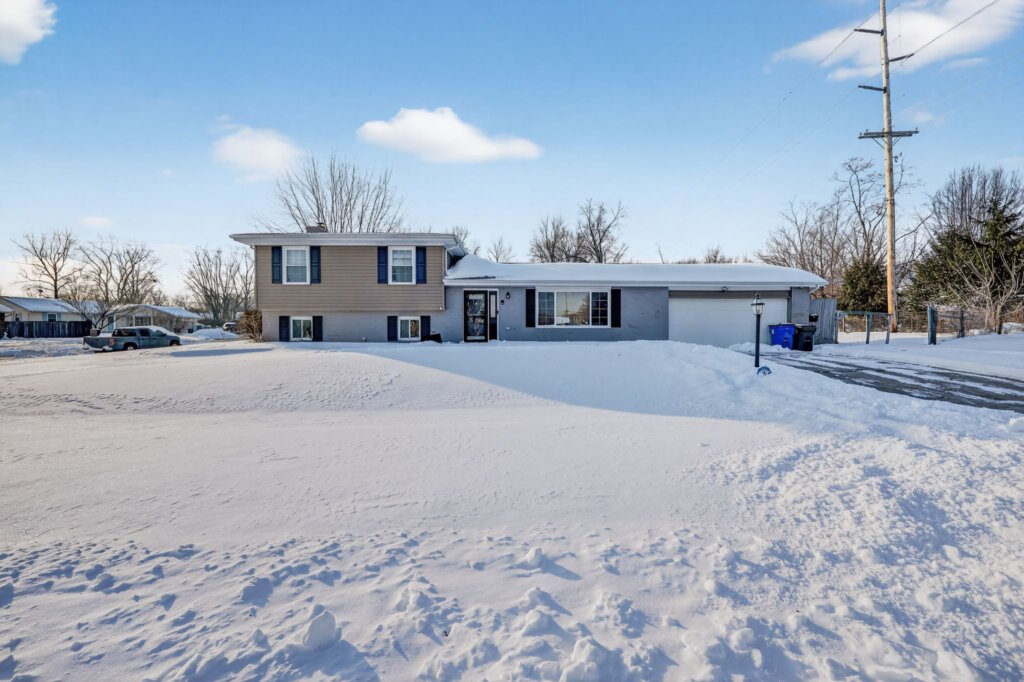 Missed mortgage payments in Gahanna Ohio, homeowners behind on payments exploring options to sell their house fast for cash and avoid foreclosure in Gahanna OH