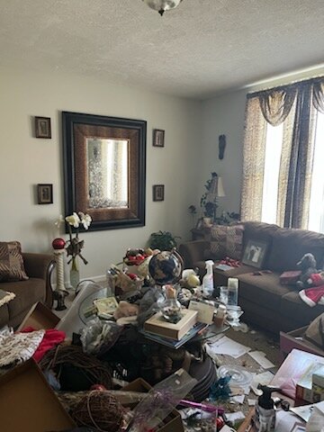 Need to sell a hoarder house in Lancaster Ohio? Learn how to sell a cluttered home as-is, avoid expensive cleanouts, and understand your cash selling options.