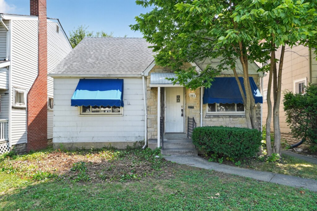 Single-family house in Dublin Ohio that a homeowner wants to sell fast as-is without a real estate agent