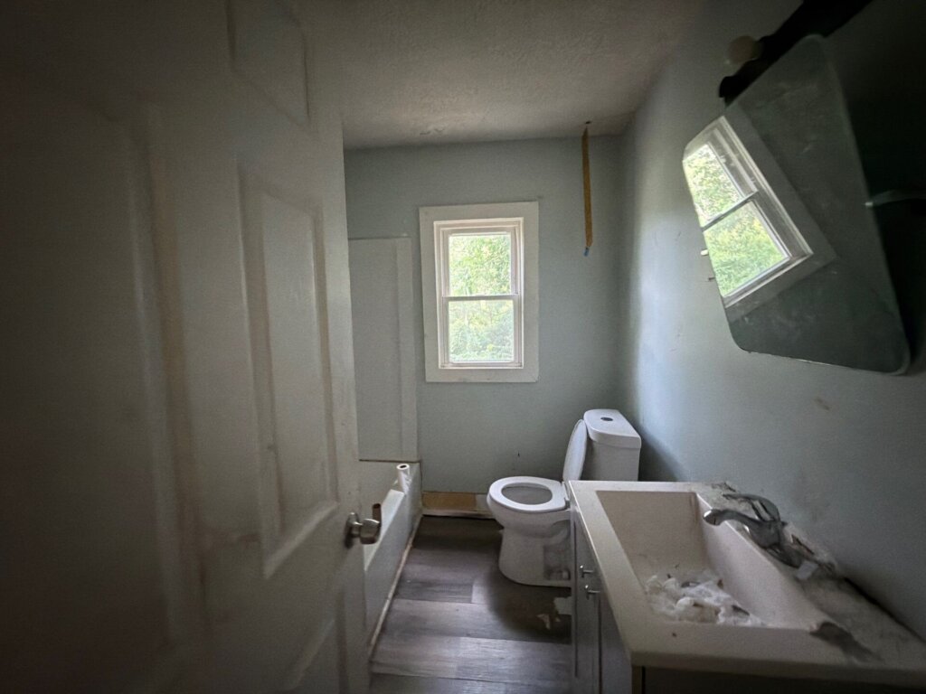Need to sell a house with major repairs in Lancaster Ohio? Learn how to sell with roof, foundation, plumbing, or water damage without renovating first.