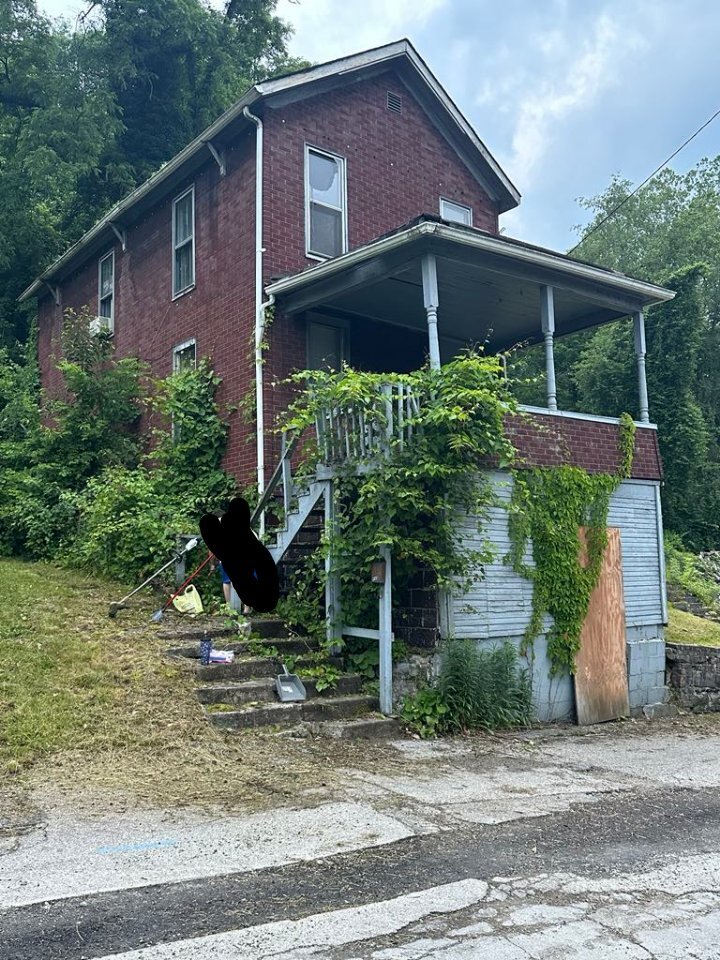 Tenant-occupied rental house in Whitehall Ohio being sold to a cash home buyer