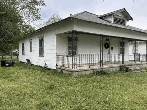 804 N Griffin Ave, Okmulgee, OK