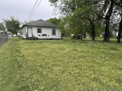 804 N Griffin Ave_back