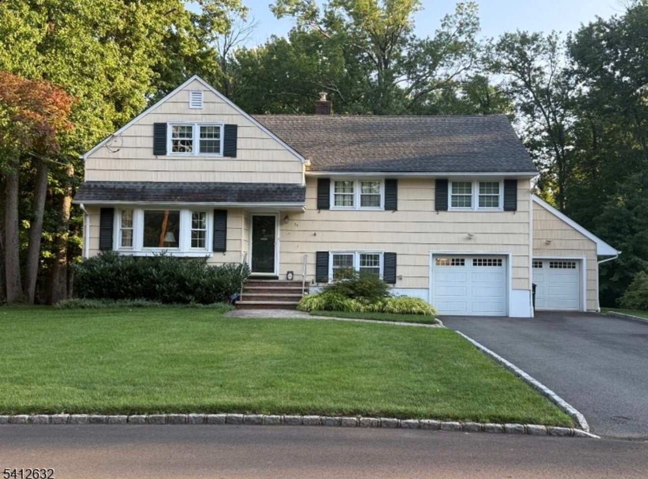 Westfield New Jersey house before renovation by the ClikOffer team