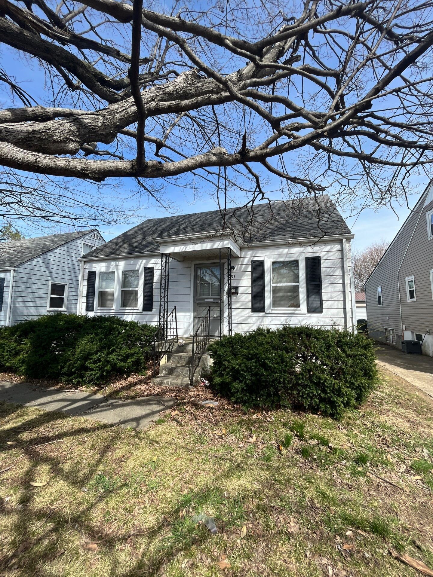 House sold for cash in Louisville, KY