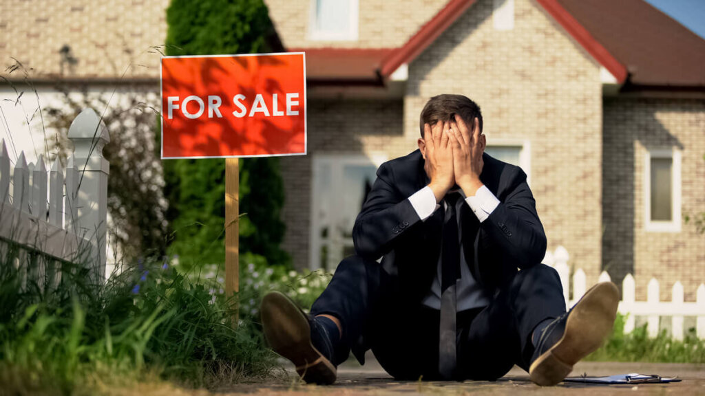 House with code violations in Sevierville, TN being evaluated for repairs or an as-is sale