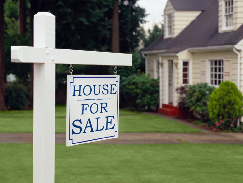 Out-of-state heir selling an inherited house in Sevierville, TN