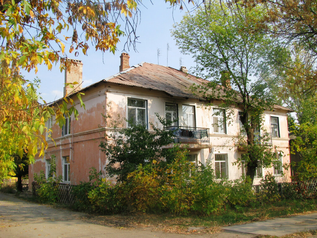 Lighthouse Home Buyers LLC buys homes like these in Louisville, Kentucky
