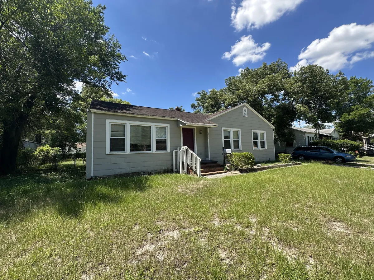 33 Investments Group LLC buys homes like these in Jacksonville, FL