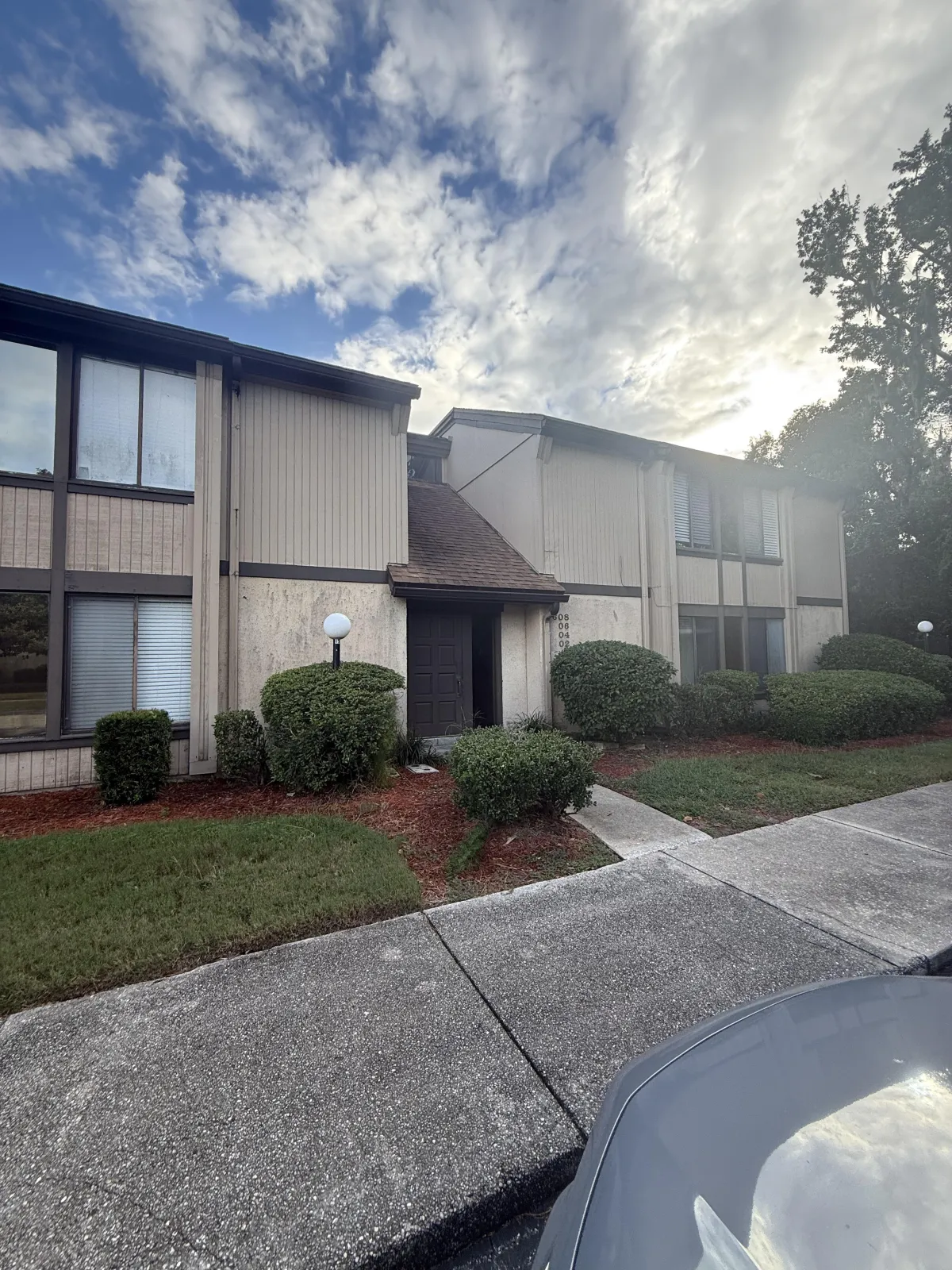 33 Investments Group LLC buys homes like these in Jacksonville, FL