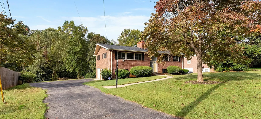 Deerwood Dr, Gastonia NC 28054