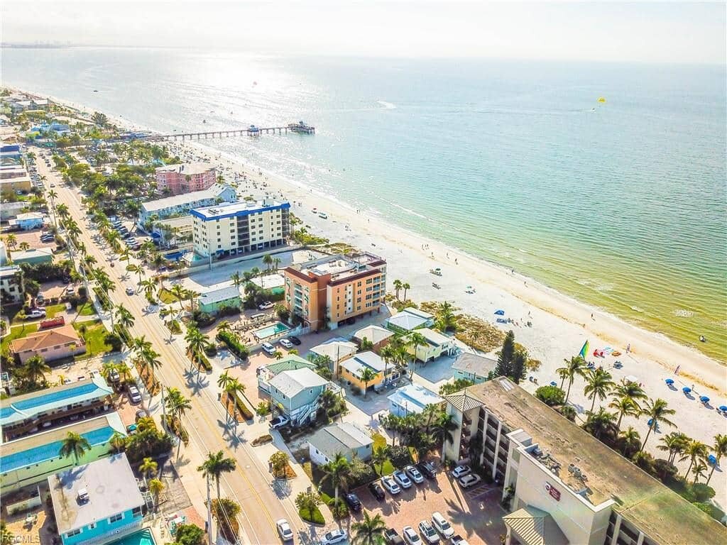 vacation rental management fort myers beach