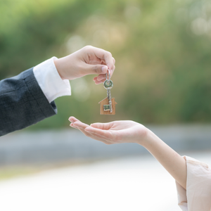 Selling a house with a lien in Ontario for cash