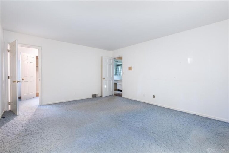Centerville home before renovation