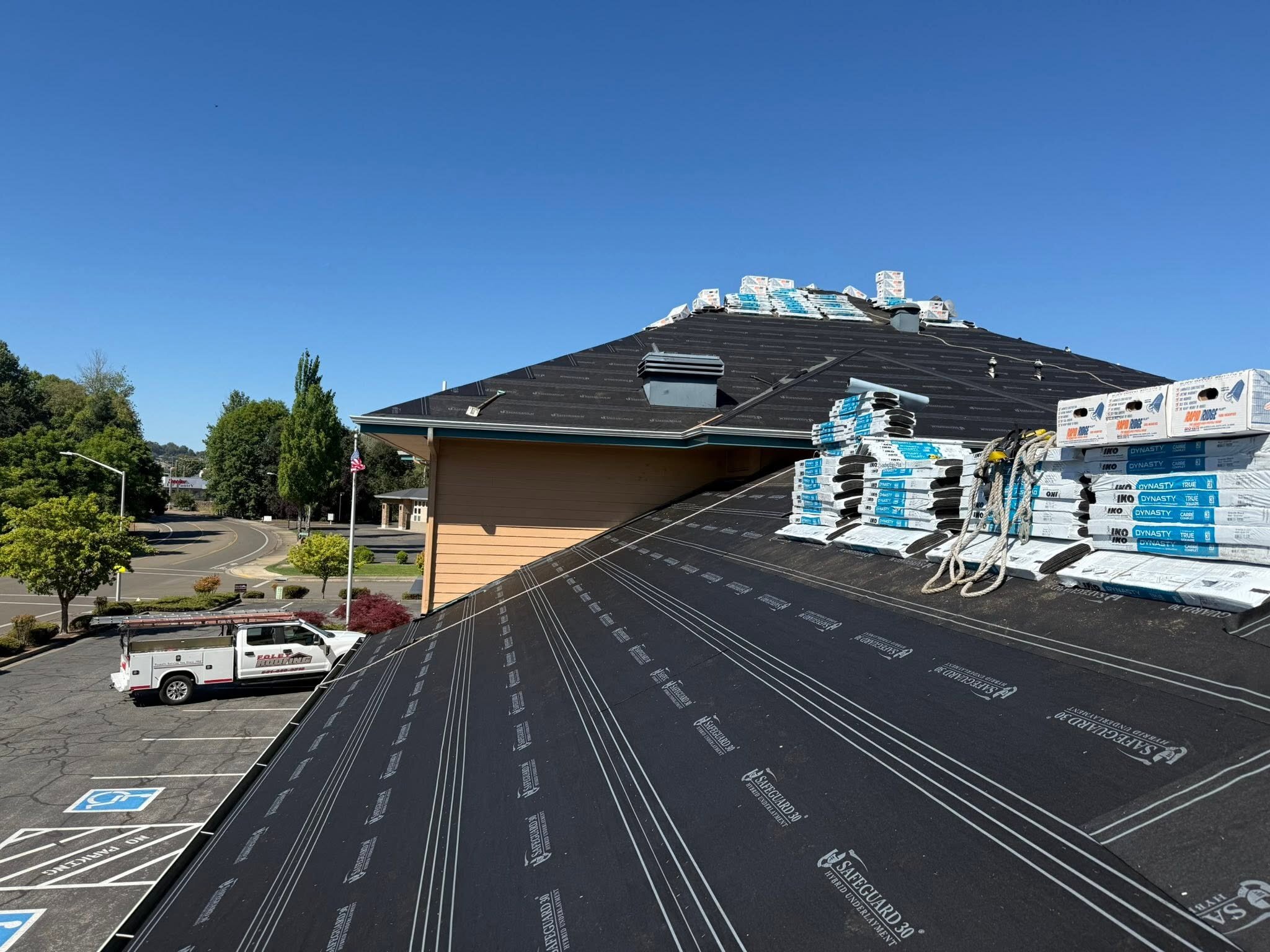 Oregon Pacific Bank commercial re-roofing project in Roseburg 