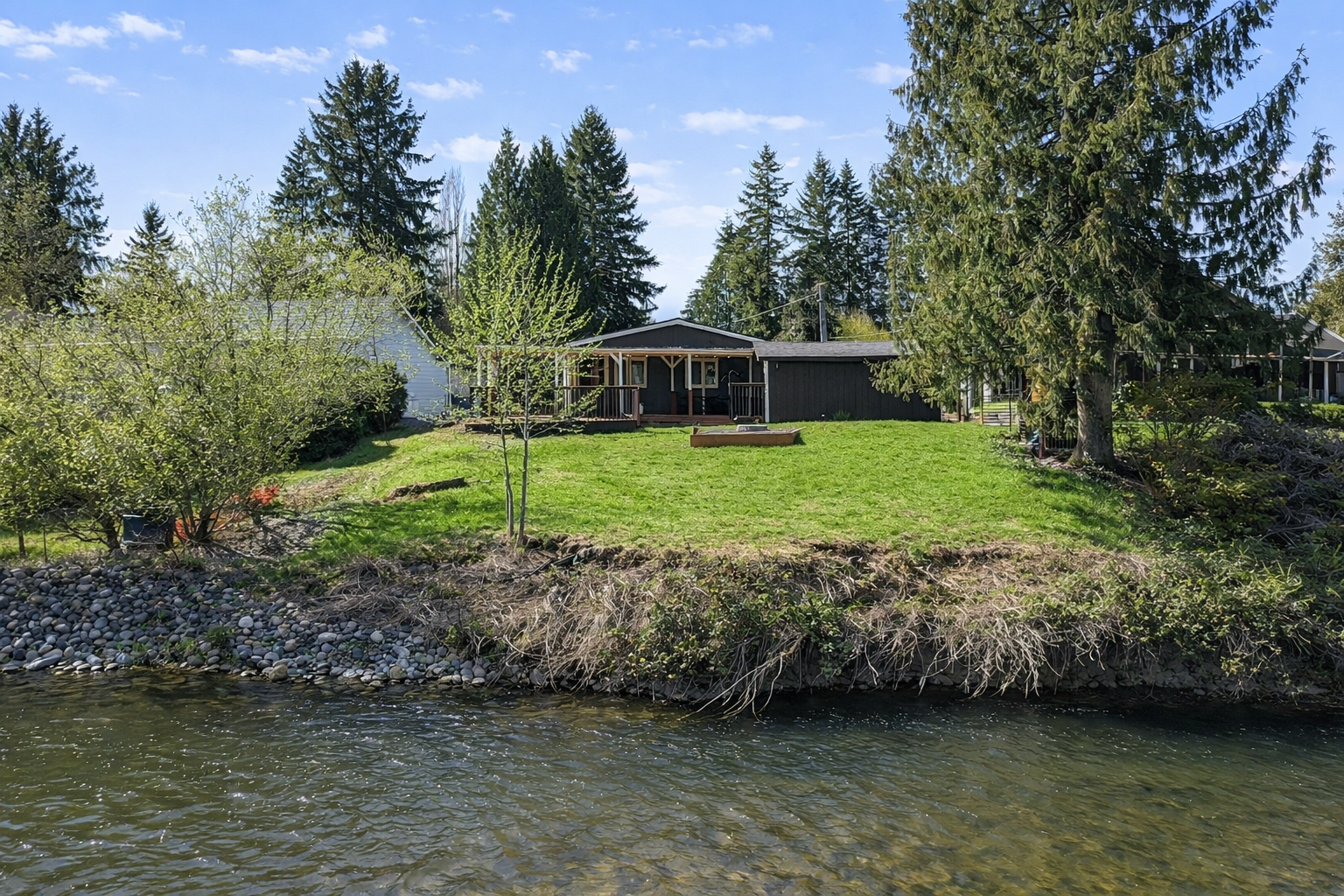 Everest Home Buyers buys homes like this one in Seattle, Washington