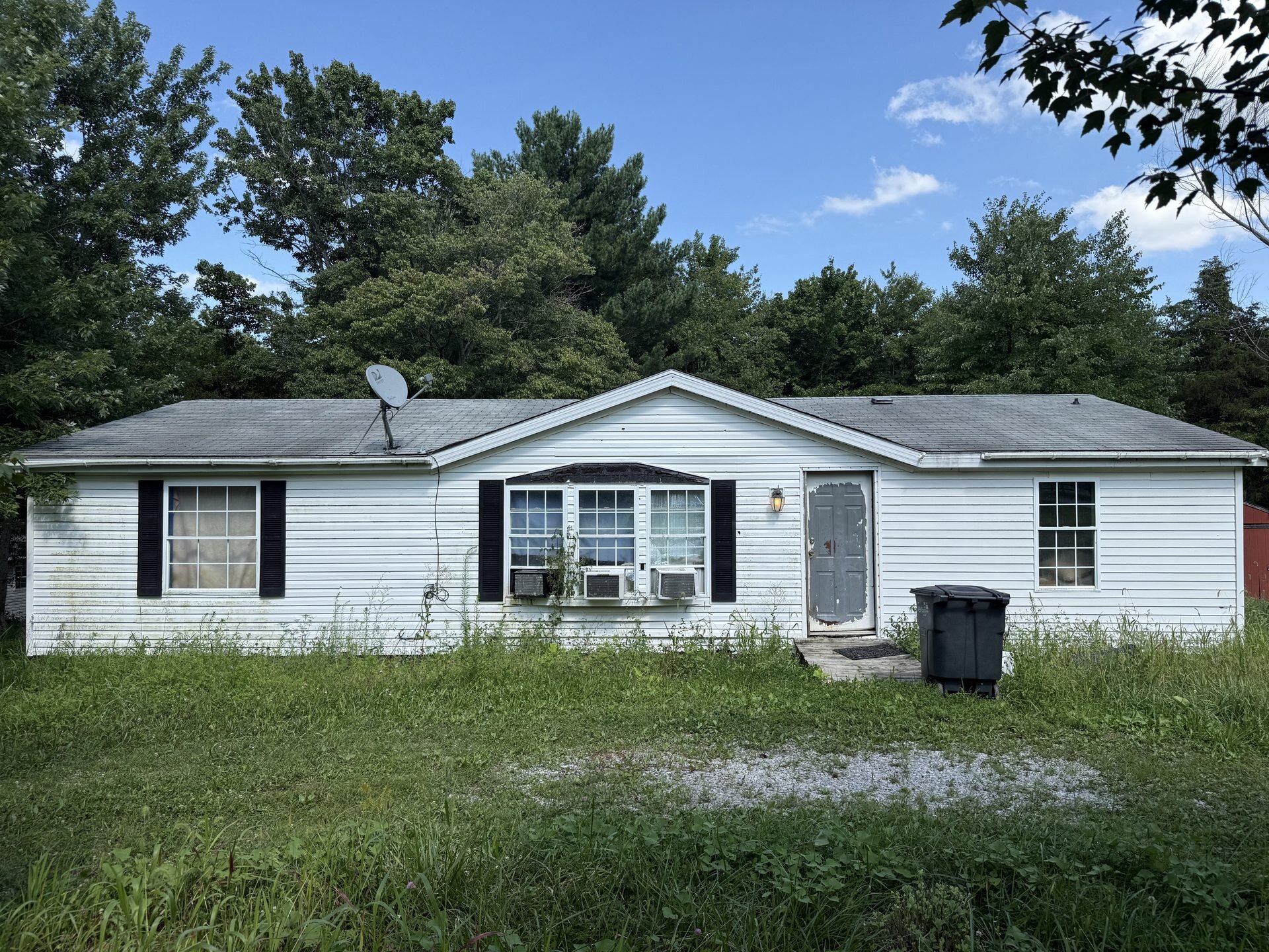 Double-wide manufactured home in Marengo, Indiana currently under contract with Howard Buys