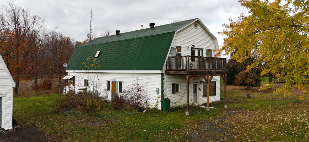 Rural acreage property purchased for cash in Saskatchewan