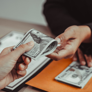 What Is the Expense of Selling a House In California
