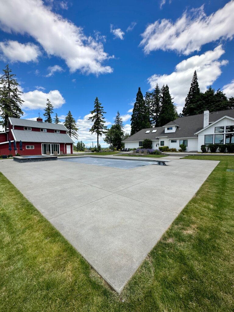 Pool deck cleaning in Lake Oswego